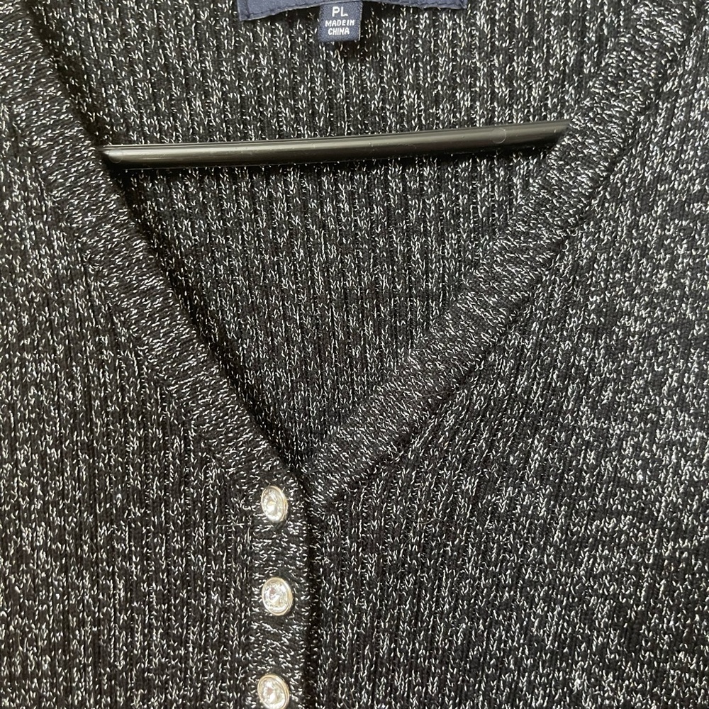 Jones New York Woman’s V Neck Pullover Textured Gray Sweater Petite Large - Picture 3 of 6